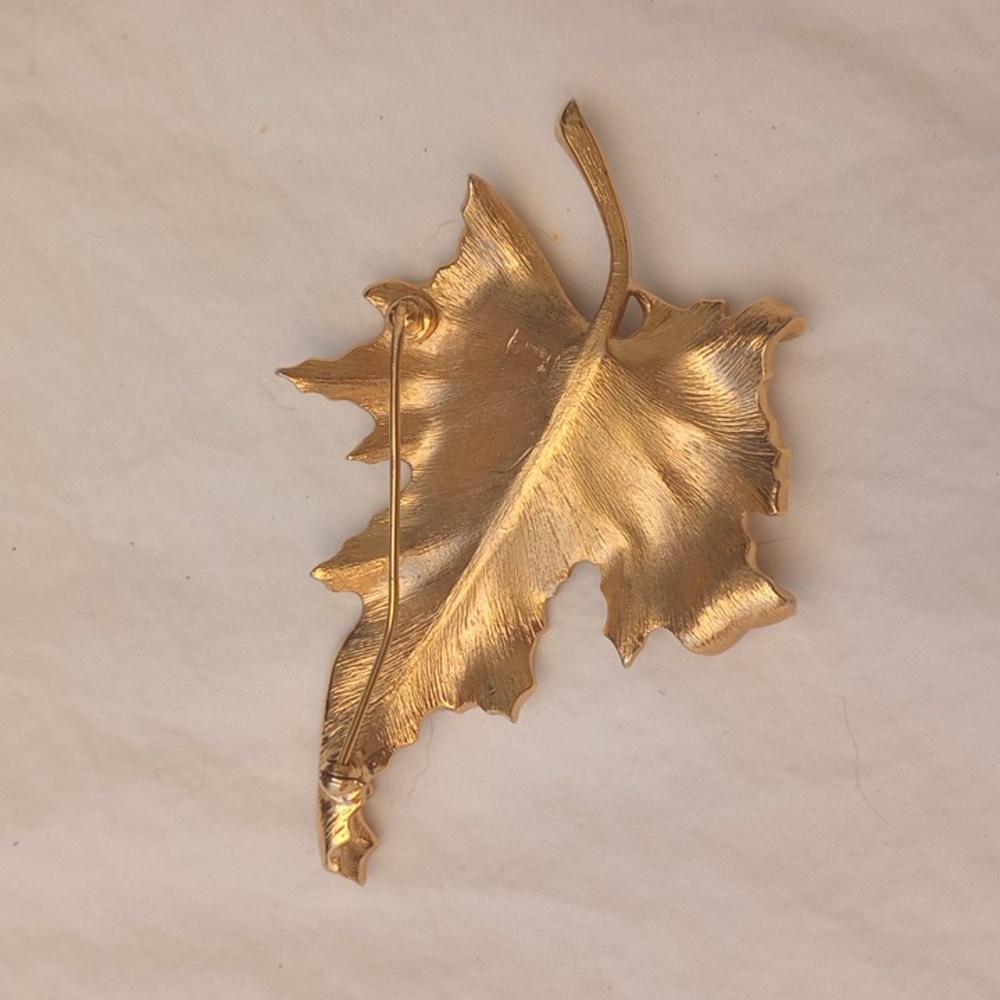 Trifari Gold Leaf Brooch Festival Fit Birthday Old Money Fauna Fall Gold Brushed - Picture 5 of 11